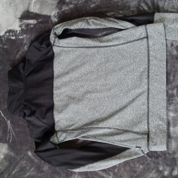 Active pullover - Picture 5 of 6